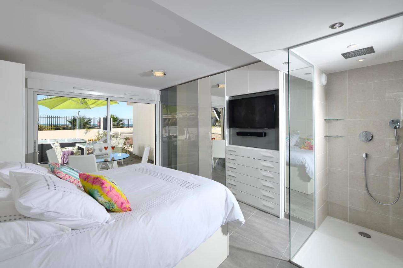 Le Nautilia Residence De Luxe "Reservee Aux Couples" Agde Exterior photo